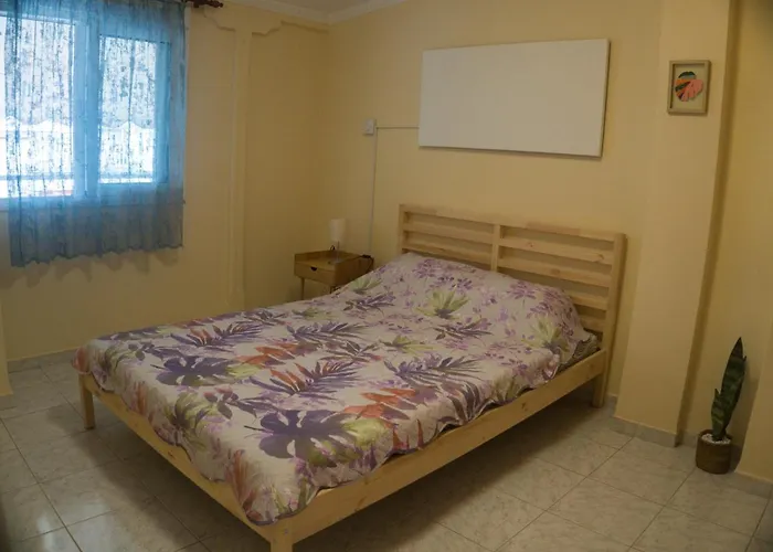 Modern Cozy In Kalamaria