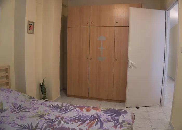 Апартаменты Modern Cozy In Kalamaria